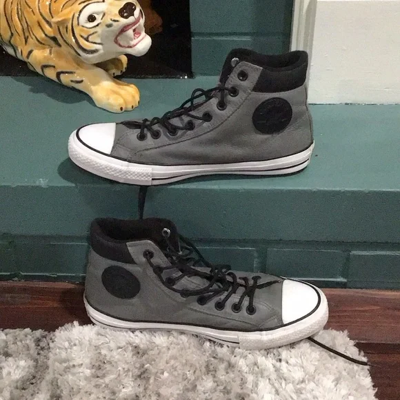 Converse All-Stars Chuck Taylor Men's Gray High-Top Sneakers - Picture 2 of 5